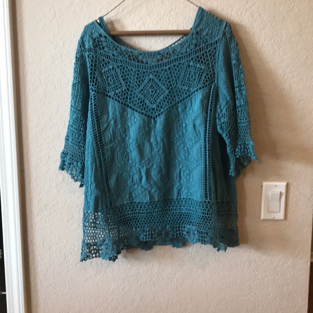 Demrocracy size M top